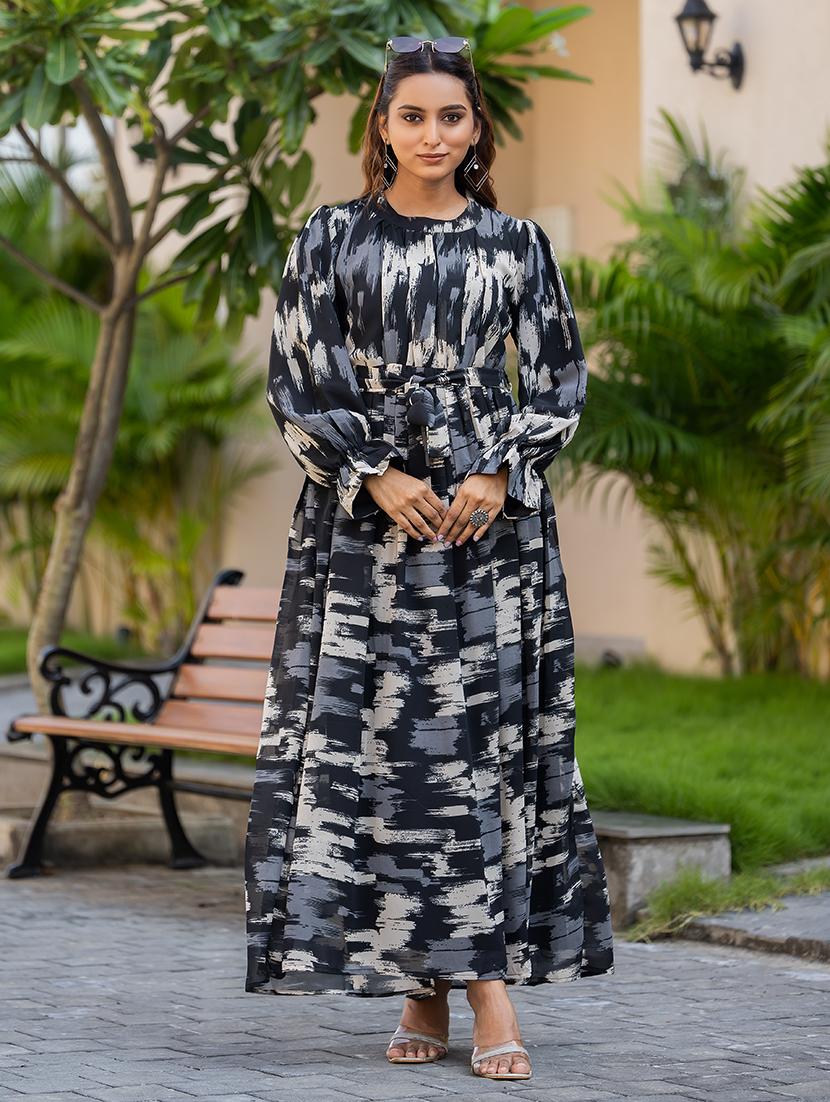 women black printed round neck fit & flare dress - 21668012 - Zoom Image - 0