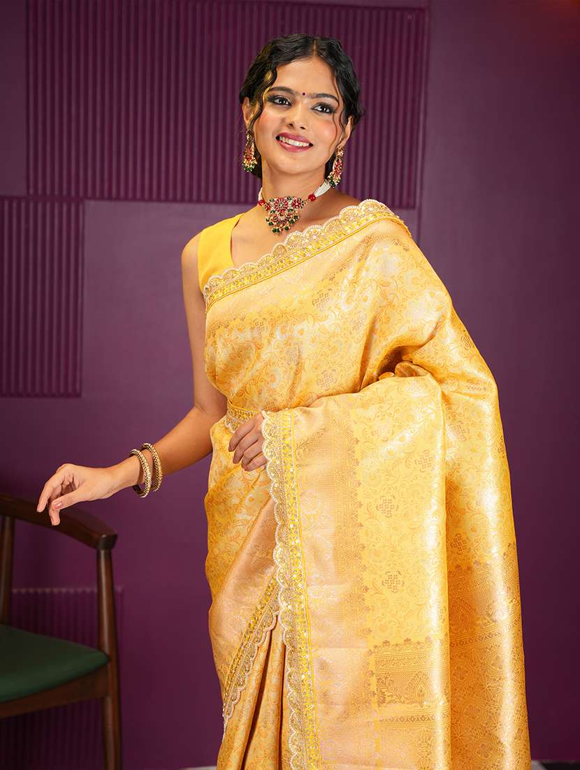 women self design banarasi saree with blouse - 21668672 - Standard Image - 4