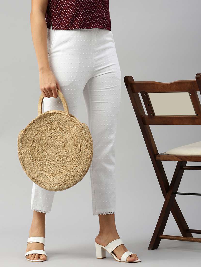 women self designed mid rise tapered pant