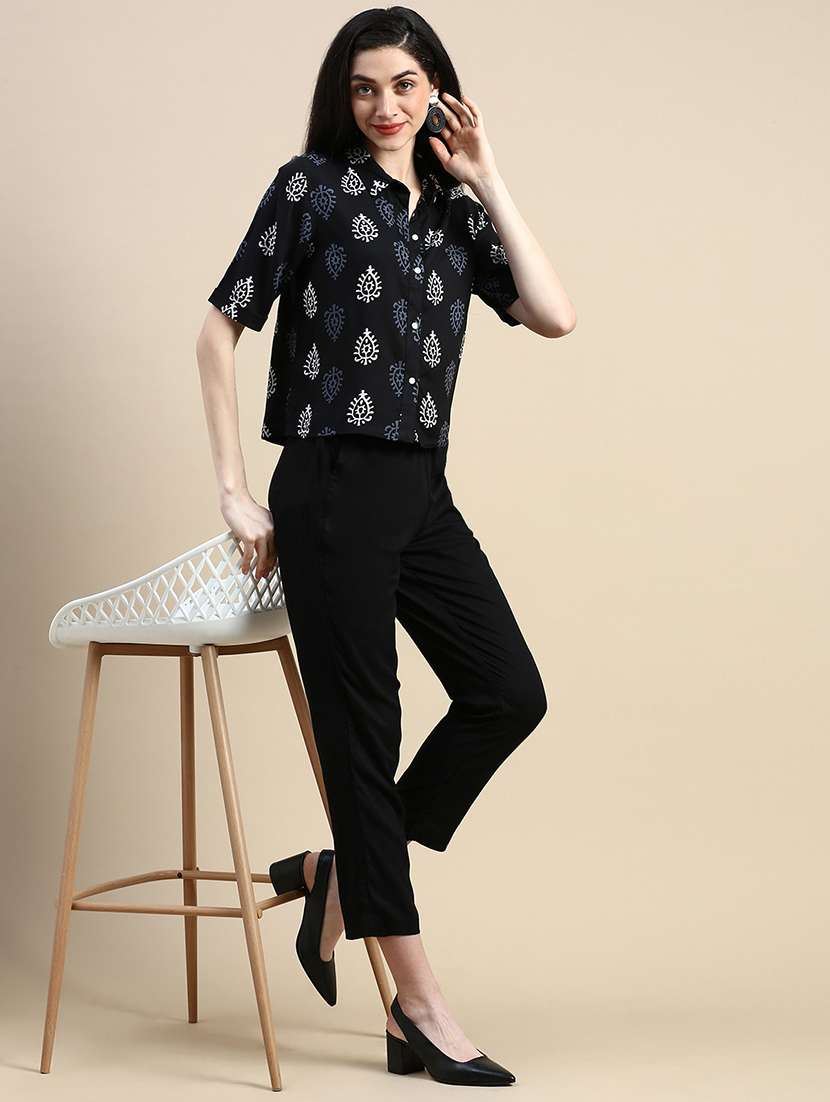 women black solid mid rise cigarette pant - 21669015 - Standard Image - 4