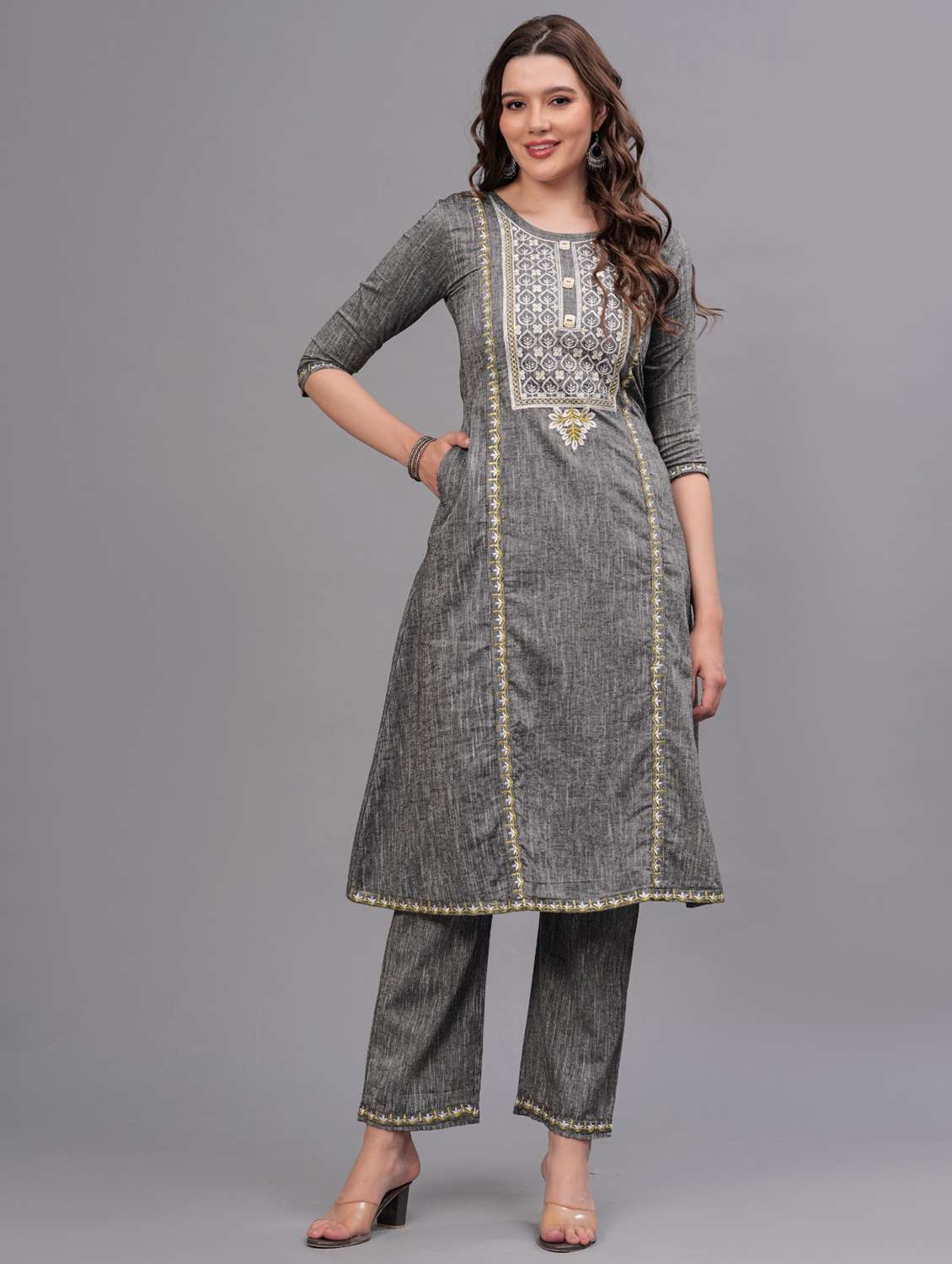 women embroidered round neck kurta pant set