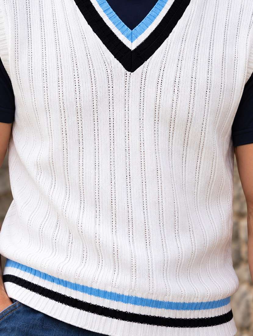 Men V-neck Self Design Pullover - 21669641 -  Standard Image - 1