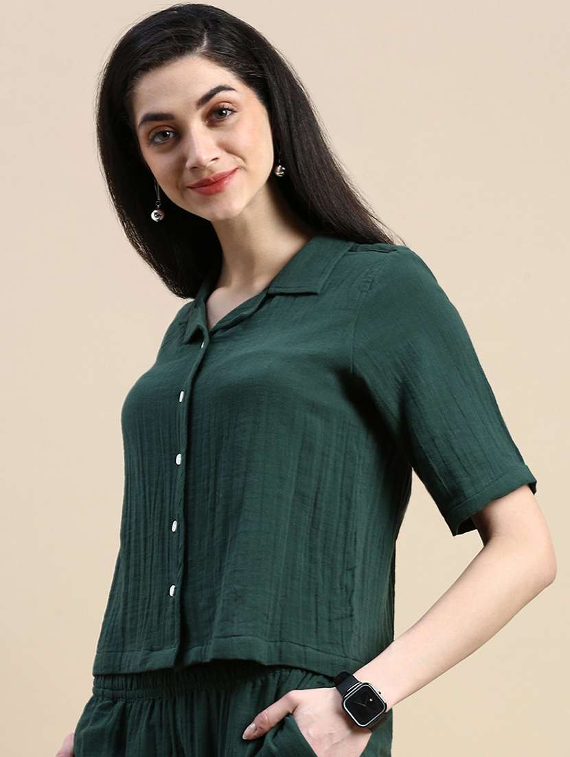 women solid cuban collar crop shirt - 21669841 -  Standard Image - 1