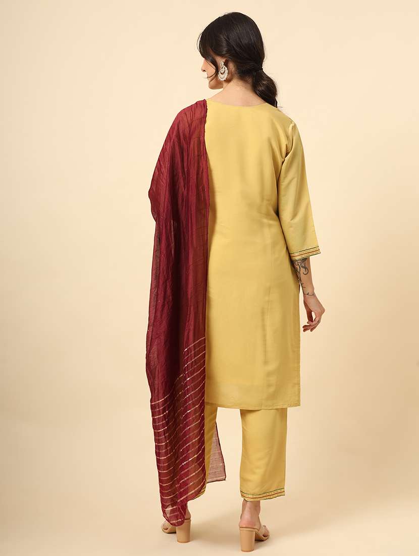 women three quarter sleeve kurta pant with dupatta set - 21669878 -  Standard Image - 4