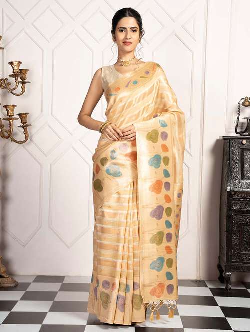 women stripes zari bordered saree with blouse - 21670045 -  Standard Image - 0