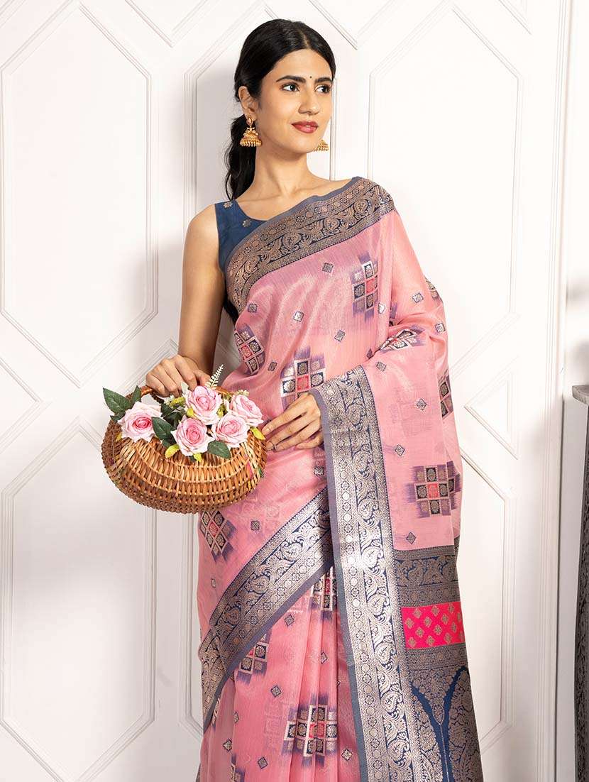 women self design zari bordered saree with blouse - 21670083 - Standard Image - 4
