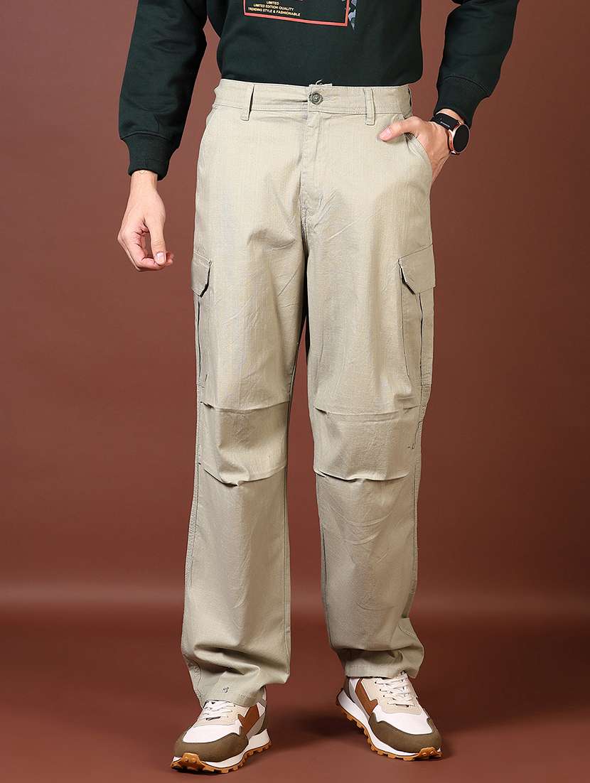 men solid mid rise cargos