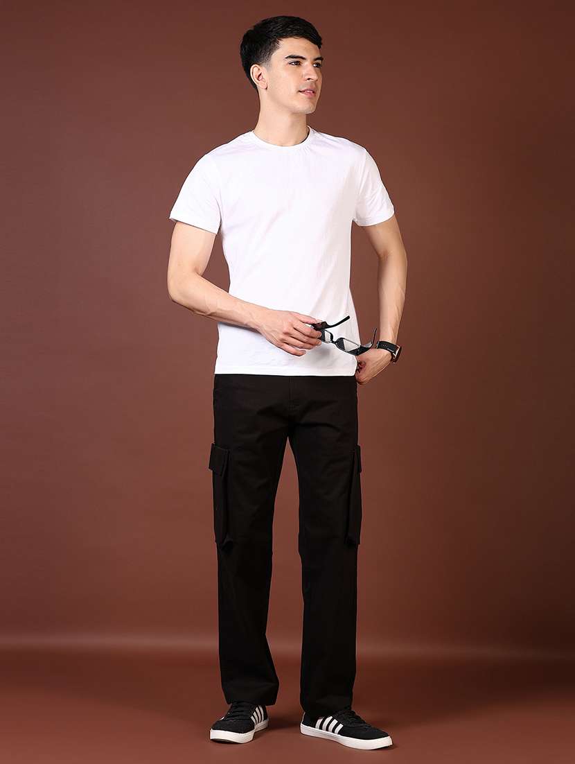 men solid mid rise regular fit cargo - 21670327 -  Standard Image - 4
