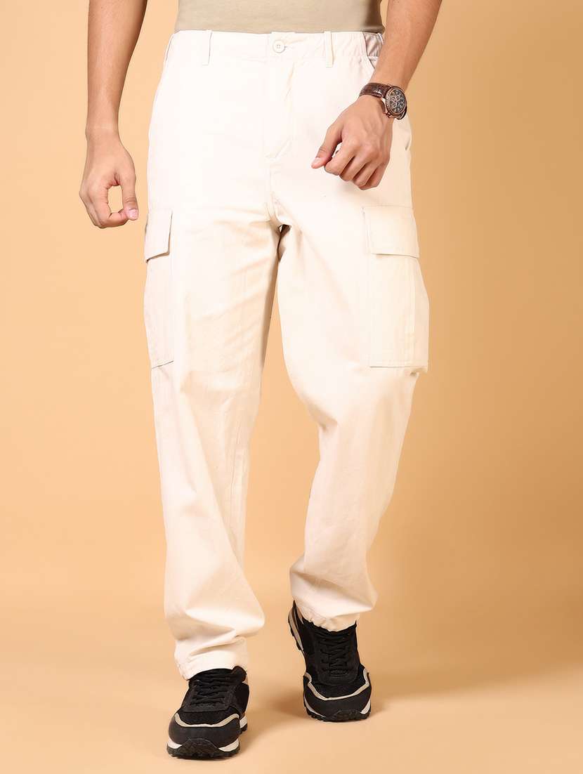 men solid mid rise regular fit cargo