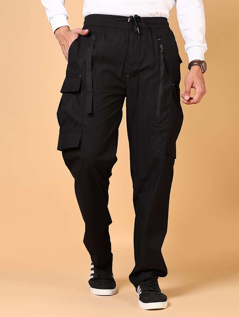 men solid mid rise regular fit cargo