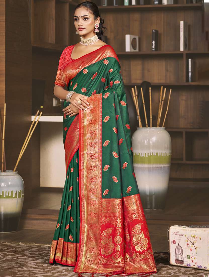 women self design banarasi saree with blouse