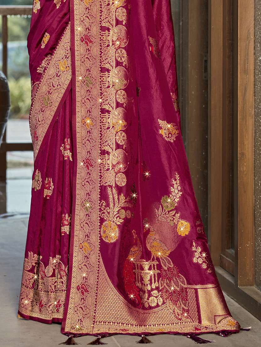 Women Self Design Banarasi Saree With Blouse