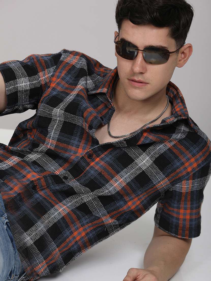 men checkered collared casual shirt - 21671382 -  Standard Image - 4