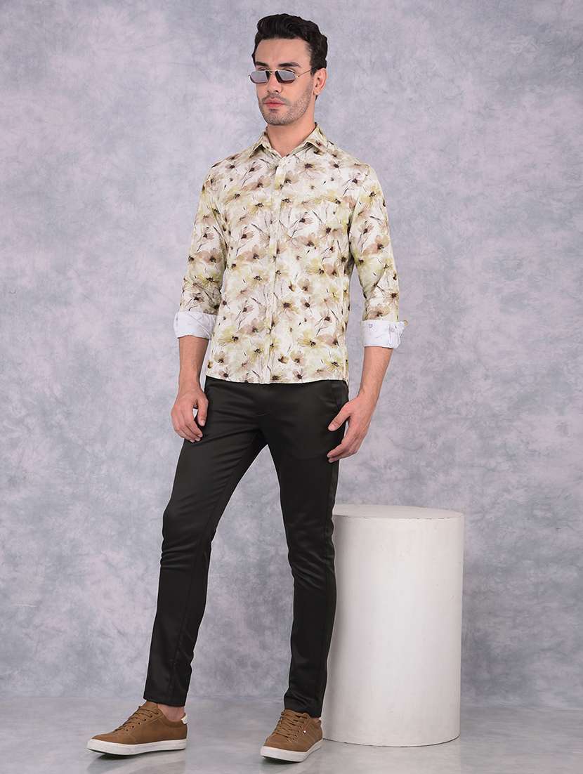 men solid mid rise chinos trouser - 21673006 -  Standard Image - 4