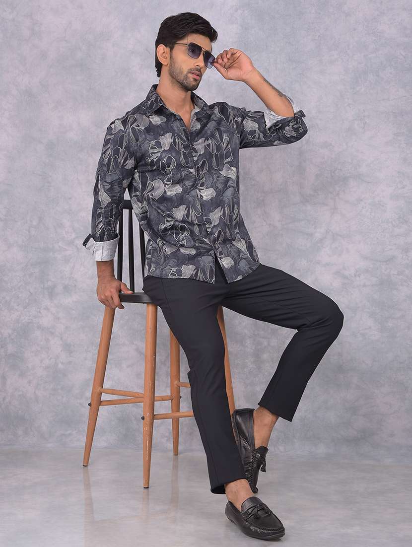 men solid mid rise chinos trouser - 21673007 -  Standard Image - 4