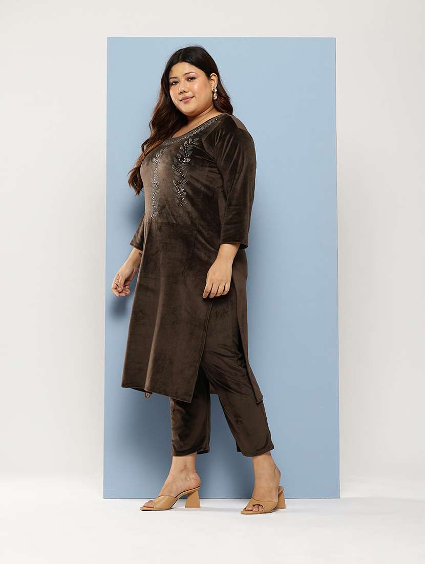 women plus size round neck kurta pant set with dupatta - 21673048 -  Standard Image - 1