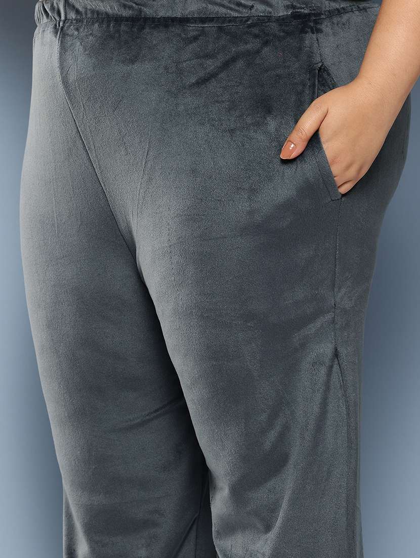 women plus size round neck kurta pant set with dupatta - 21673049 -  Standard Image - 4