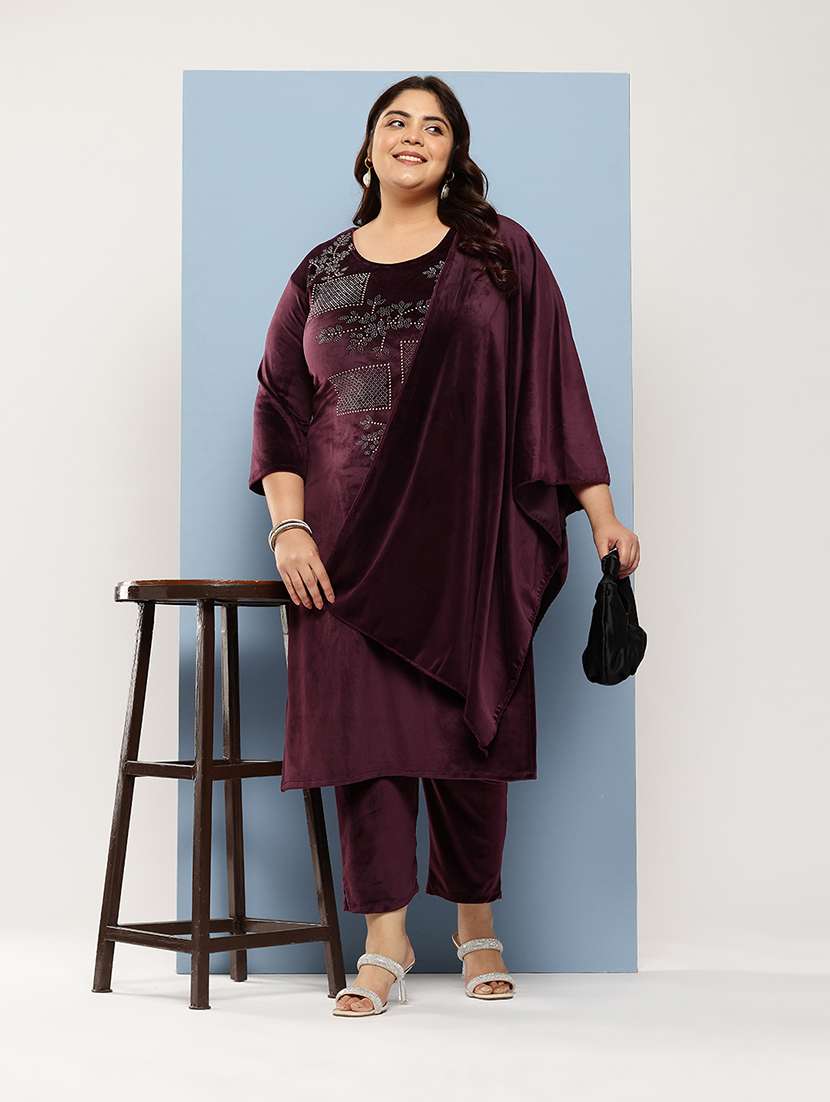 Women Plus Size Round Neck Kurta Pant Set With Dupatta