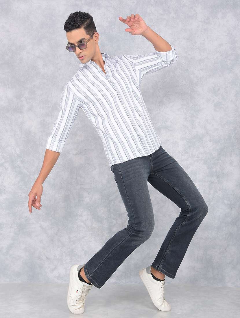 men washed mid rise jeans - 21673117 -  Standard Image - 4