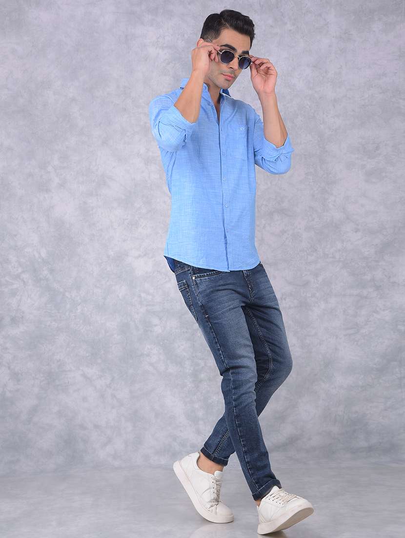 men washed mid rise jeans - 21673120 -  Standard Image - 4