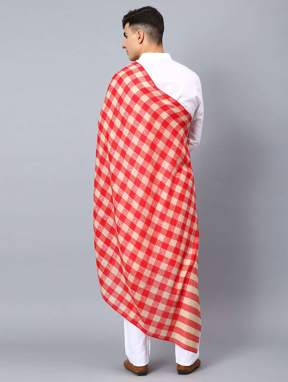 men elegant checkered shawl - 21673210 -  Standard Image - 4