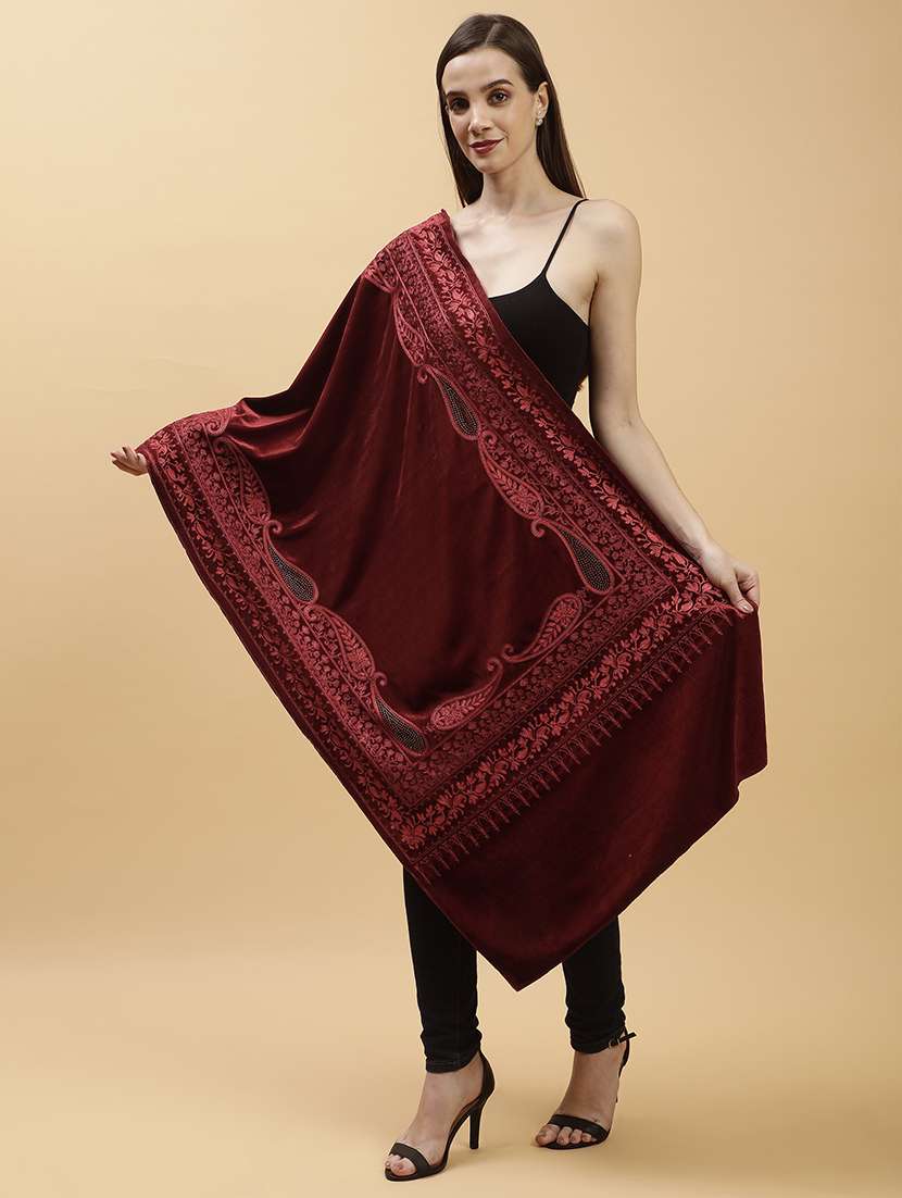 women embroidered velvet shawl - 21673281 -  Standard Image - 1