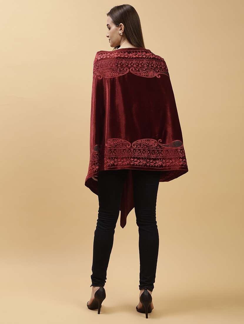 women embroidered velvet shawl - 21673281 -  Standard Image - 4