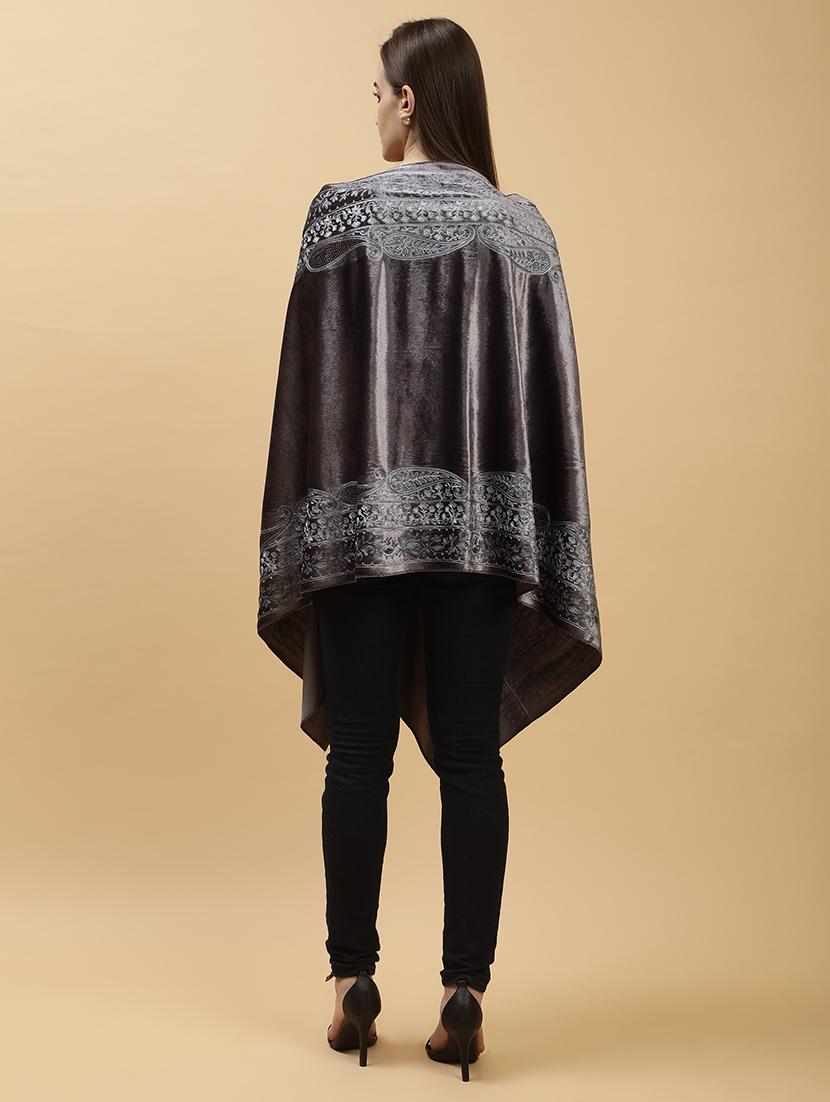women embroidered velvet shawl - 21673286 - Standard Image - 4