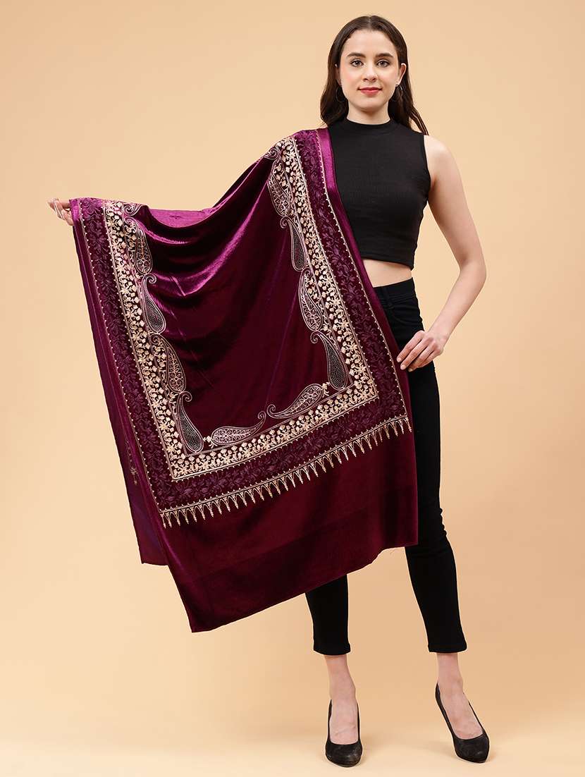 women embroidered velvet shawl