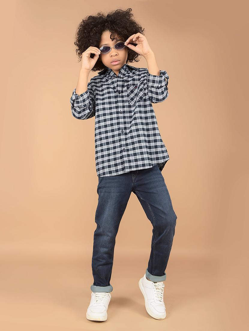 boys solid mid rise jeans - 21673296 - Standard Image - 4