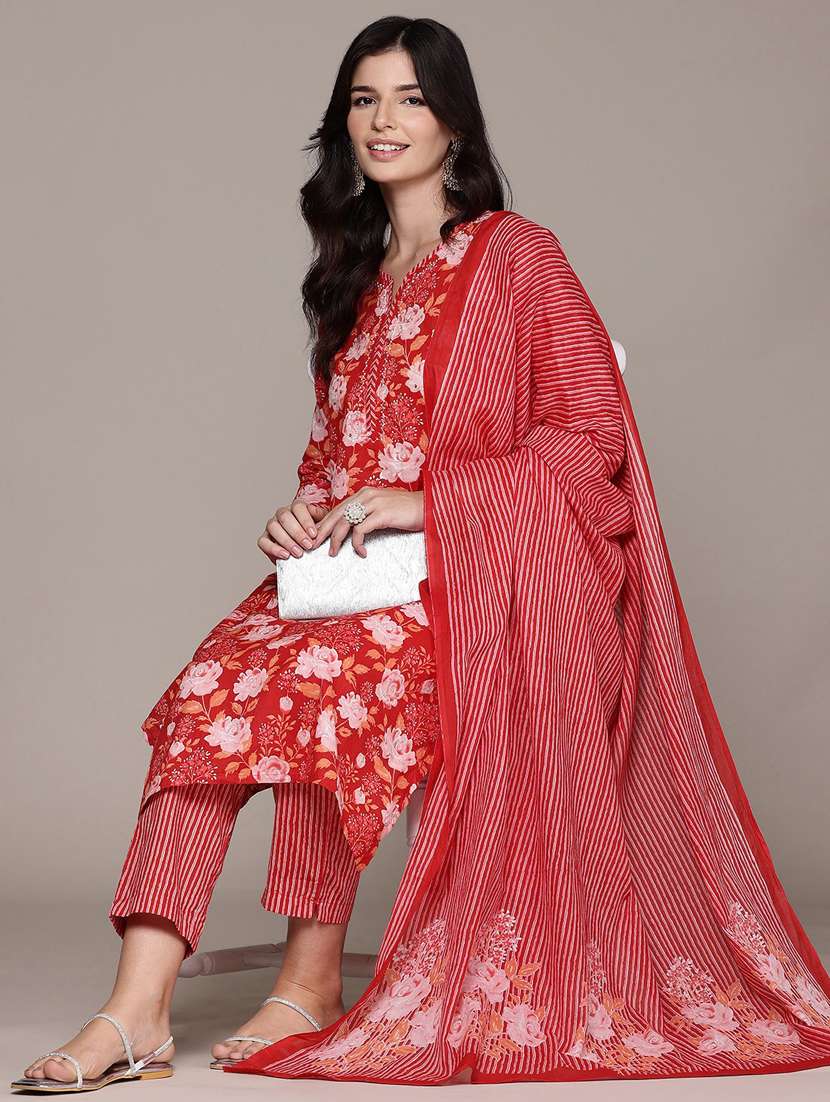 women three quarter sleeve kurta pant with dupatta set - 21675265 -  Standard Image - 4