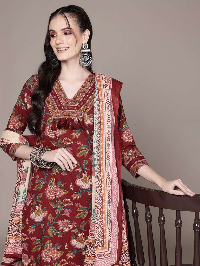 women three quarter sleeve kurta pant with dupatta set - 21675267 -  Standard Image - 4