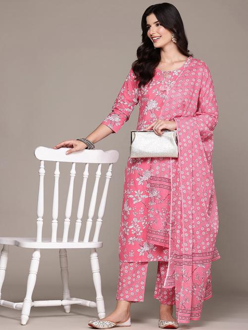 women three quarter sleeve kurta pant with dupatta set - 21675272 -  Standard Image - 0