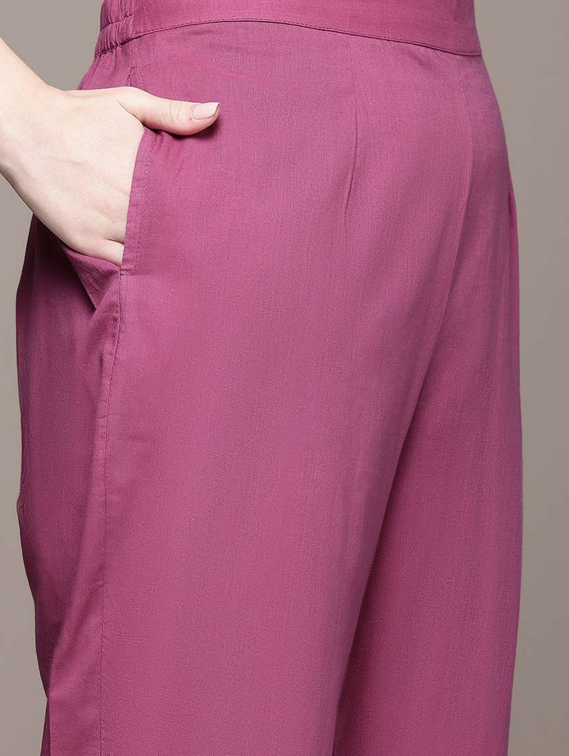 women three quarter sleeve kurta pant with dupatta set - 21675290 -  Standard Image - 6