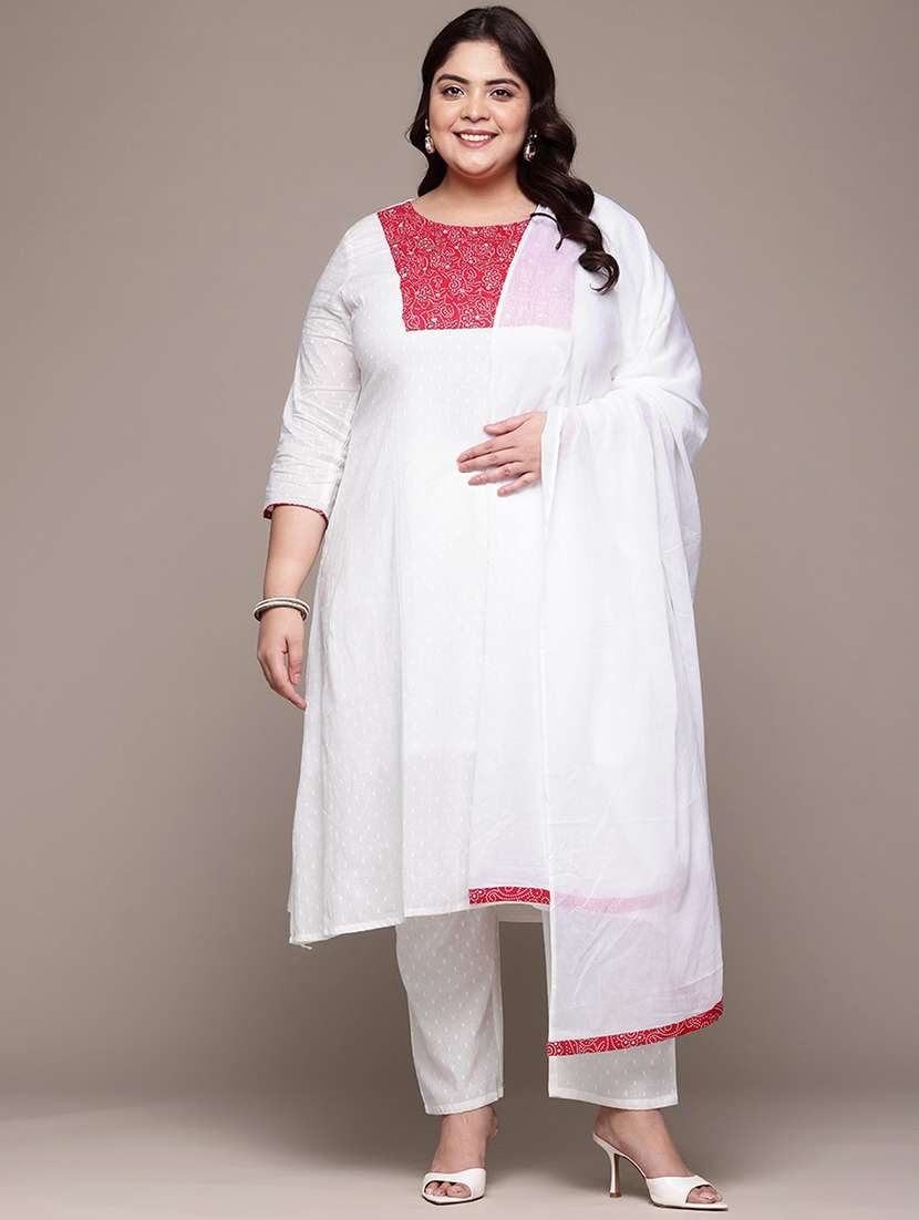 women plus size three quarter sleeve kurta pant with dupatta set - 21675350 -  Standard Image - 4