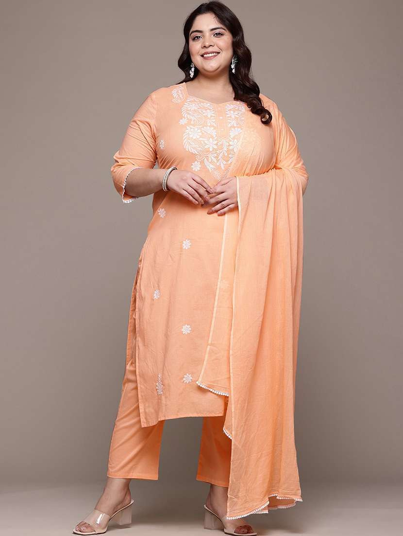 women plus size three quarter sleeve kurta pant with dupatta set - 21675352 -  Standard Image - 4