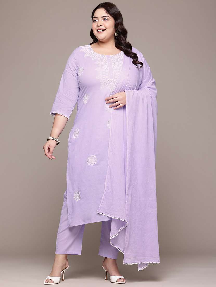 women plus size three quarter sleeve kurta pant with dupatta set - 21675359 -  Standard Image - 4