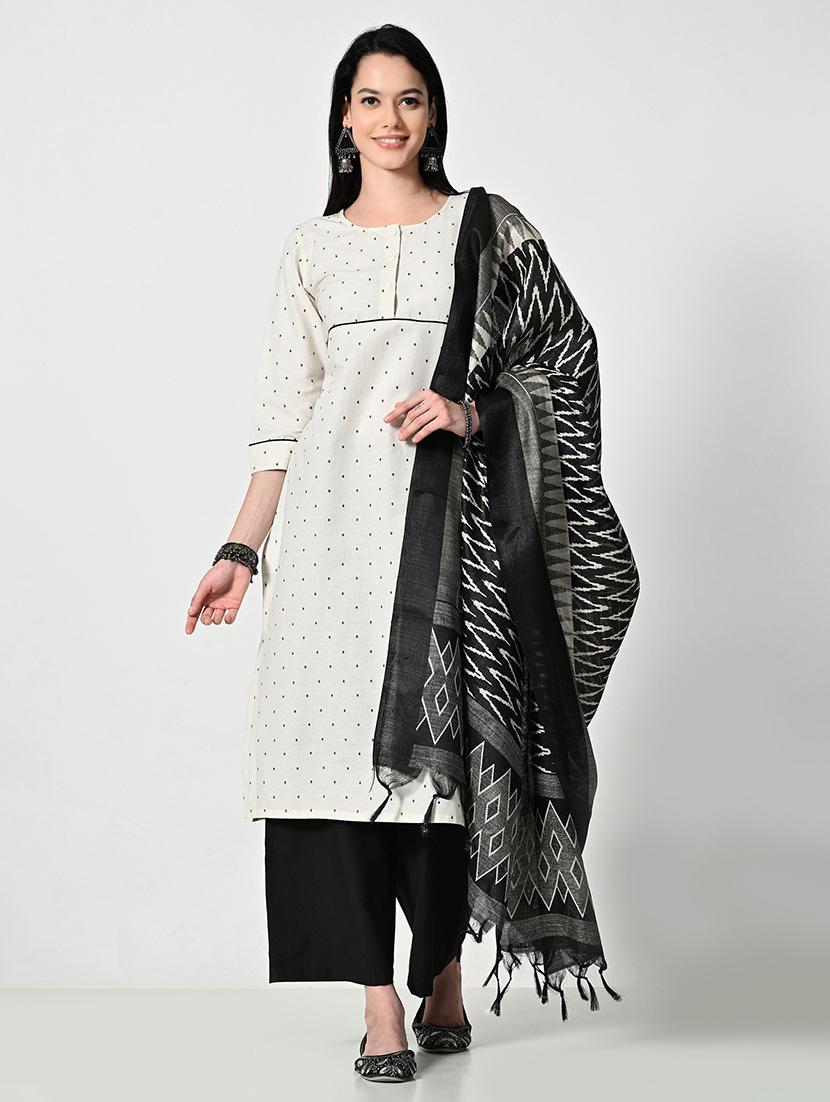 women self design three qurter sleeve kurta palazzo set - 21675426 - Standard Image - 4