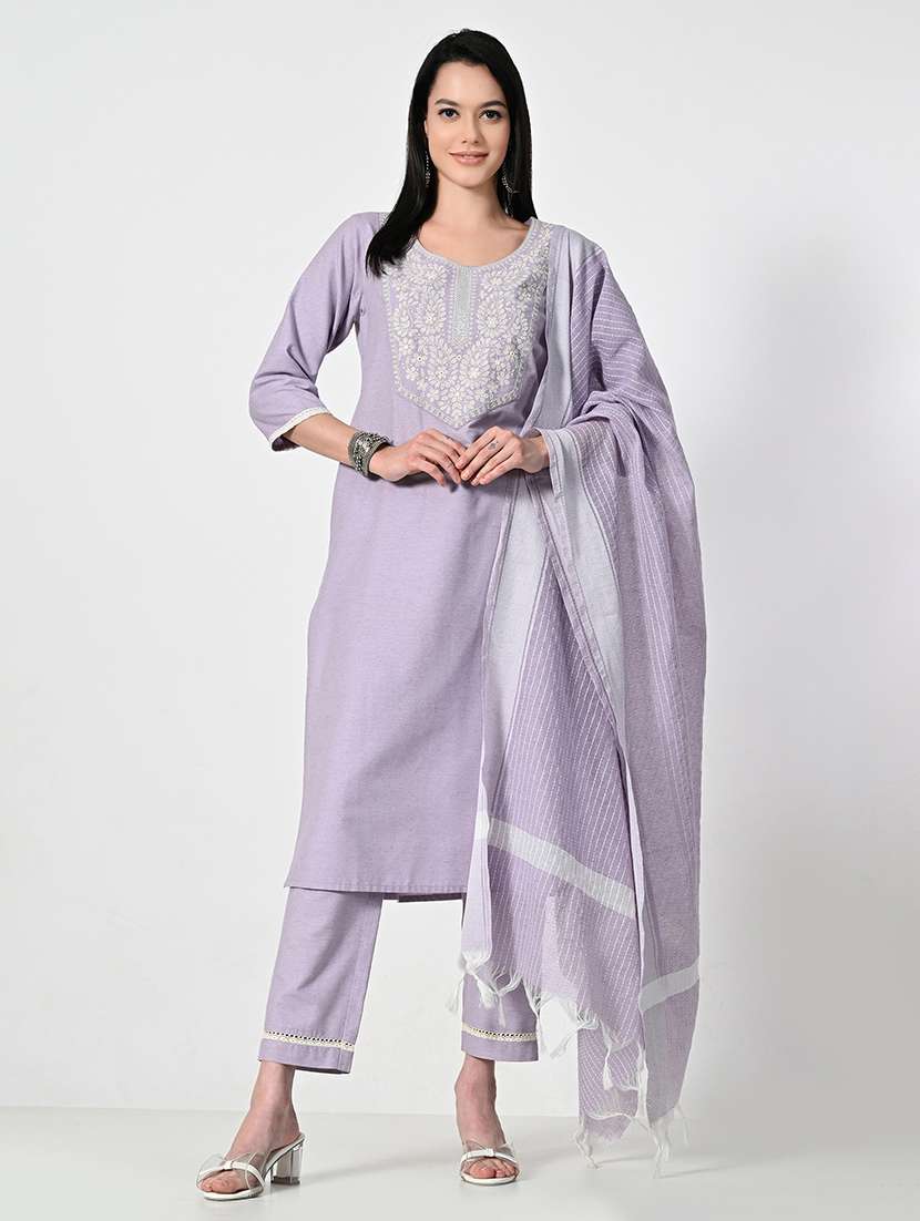 women embroidered kurta pant set with duaptta - 21675428 - Standard Image - 4
