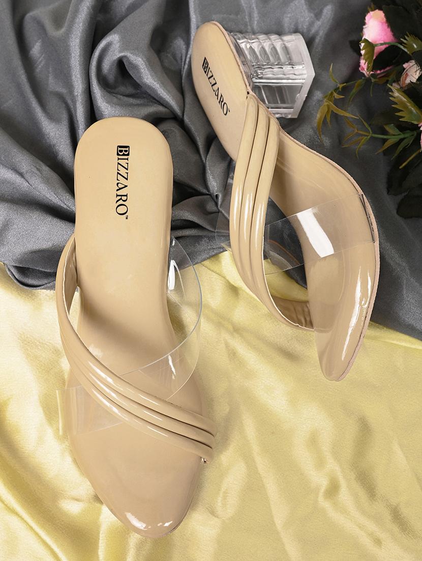 women solid slip on sandal - 21676013 - Zoom Image - 0