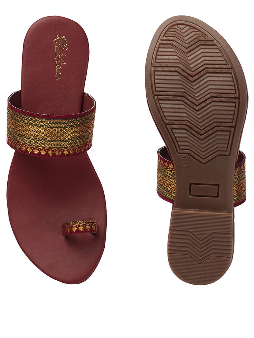 women one toe flat sandal - 21676603 -  Standard Image - 1
