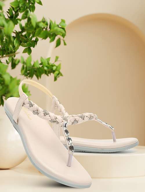 women solid back strap sandal