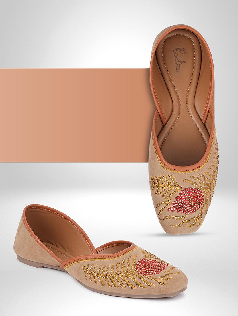 women embellished slip on jutis - 21676660 - Zoom Image - 0