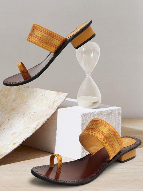 women zari work one toe sandal - 21676694 - Standard Image - 0