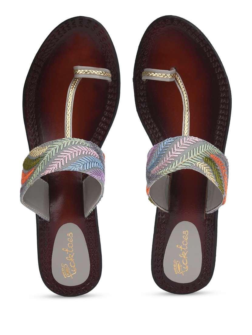 women embroidered one toe sandal - 21676729 - Standard Image - 4
