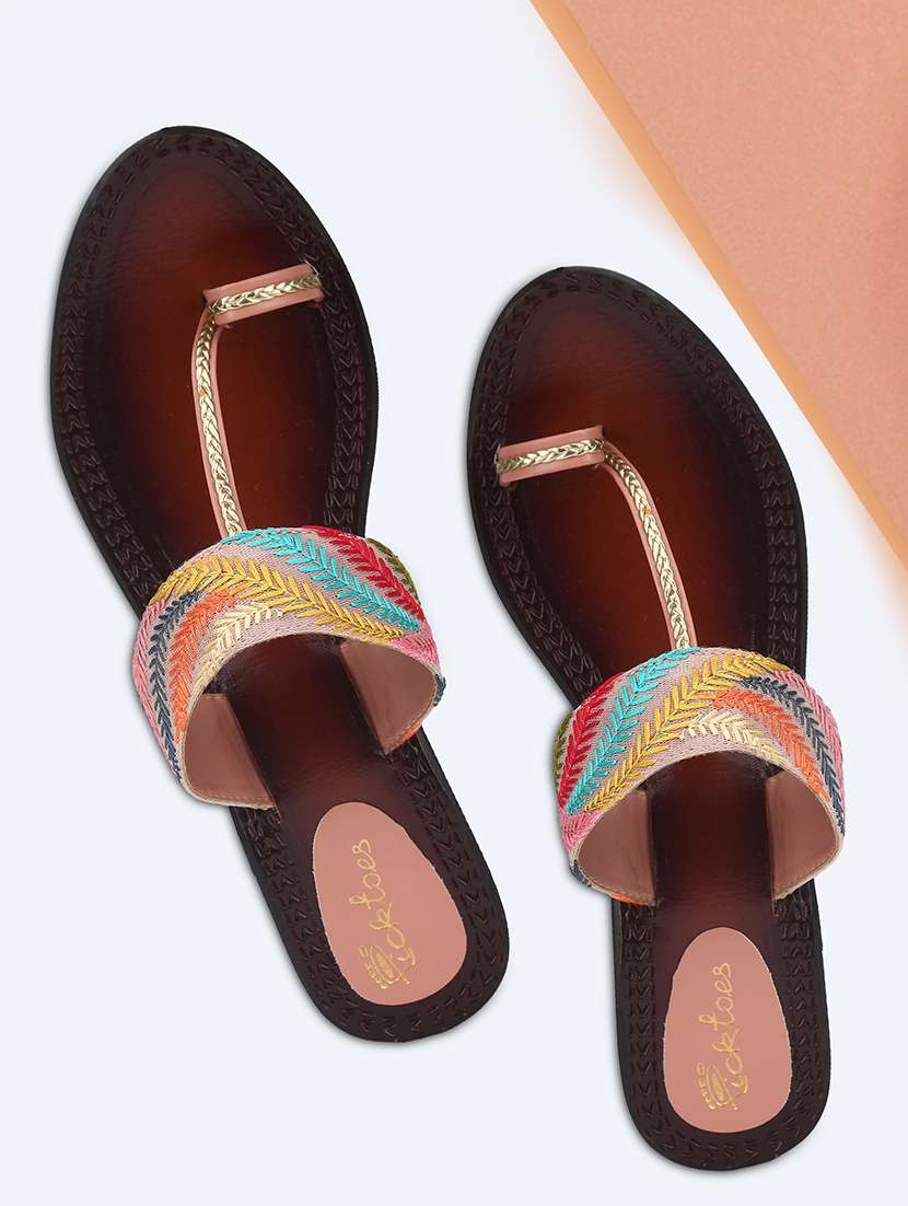 women embroidered one toe sandal