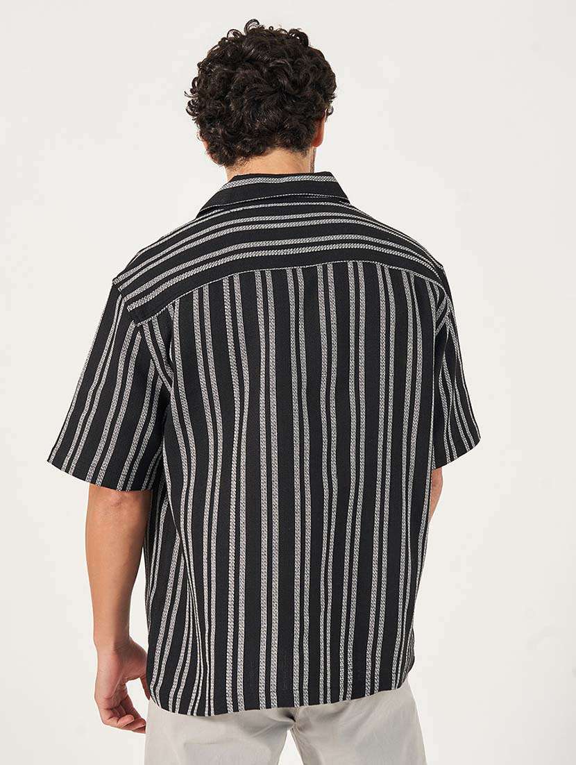 men striped short sleeve over size casual shirt - 21677537 -  Standard Image - 1