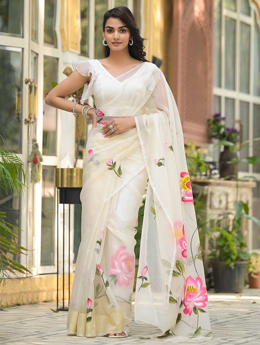 womne floral cream printed saree