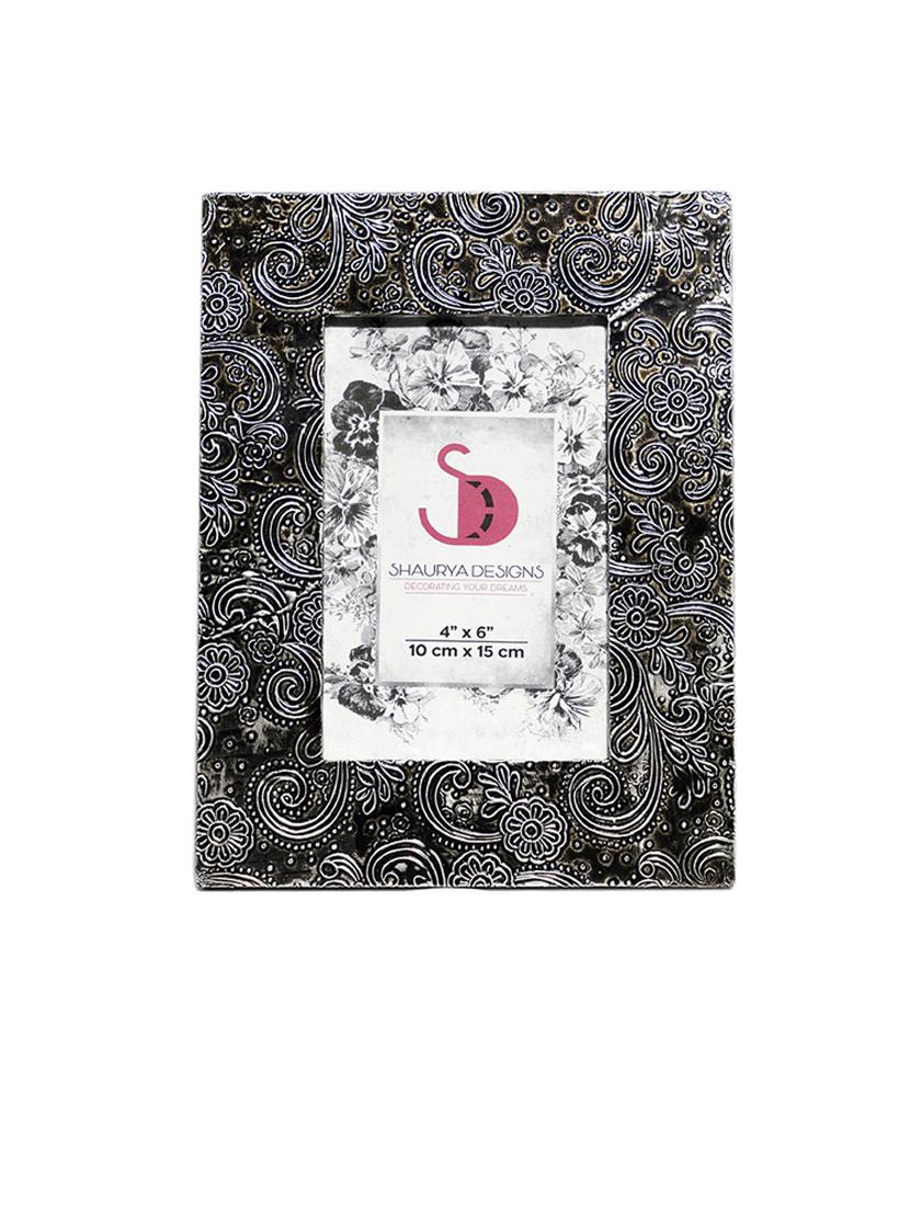table mounted wood photo  frame - 21678508 -  Zoom Image - 0