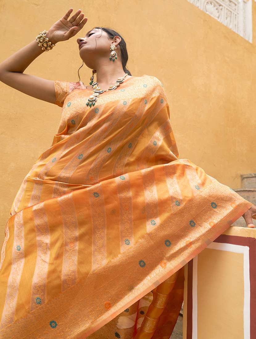 women self design kanjivaram saree with blouse - 21678648 -  Standard Image - 4